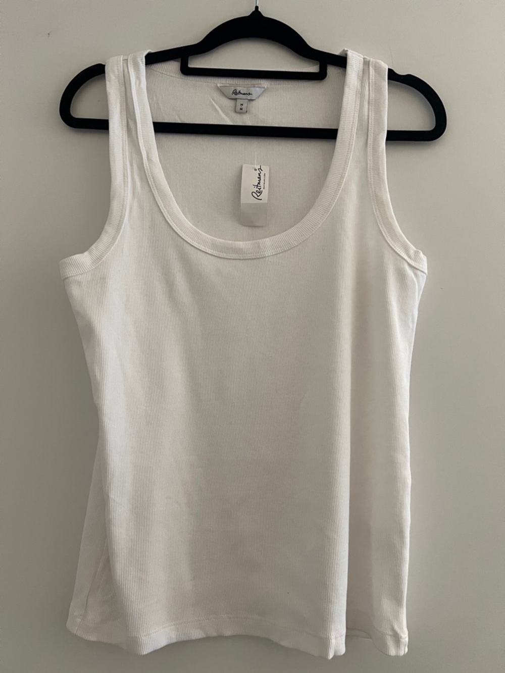 Reitmans White Ribbed Scoop Neck Tank Top